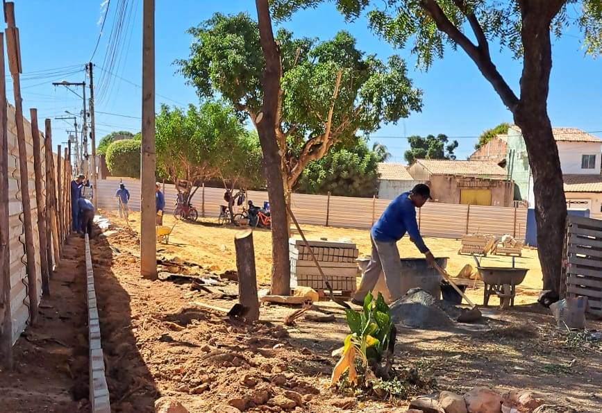 Prefeitura De Barreiras Avan A A Constru O De Mais Uma Pra A No